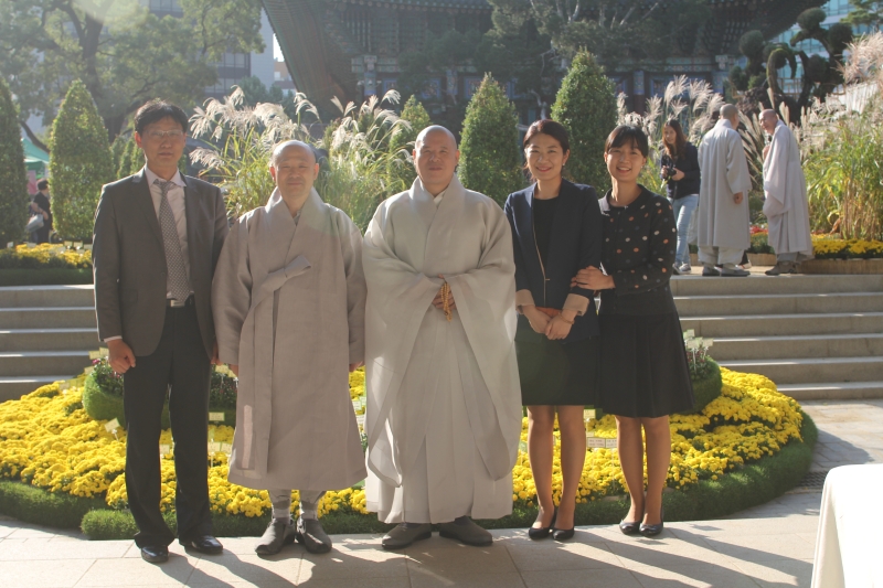 2014.10.10_조계사 국화(사서실) (19)